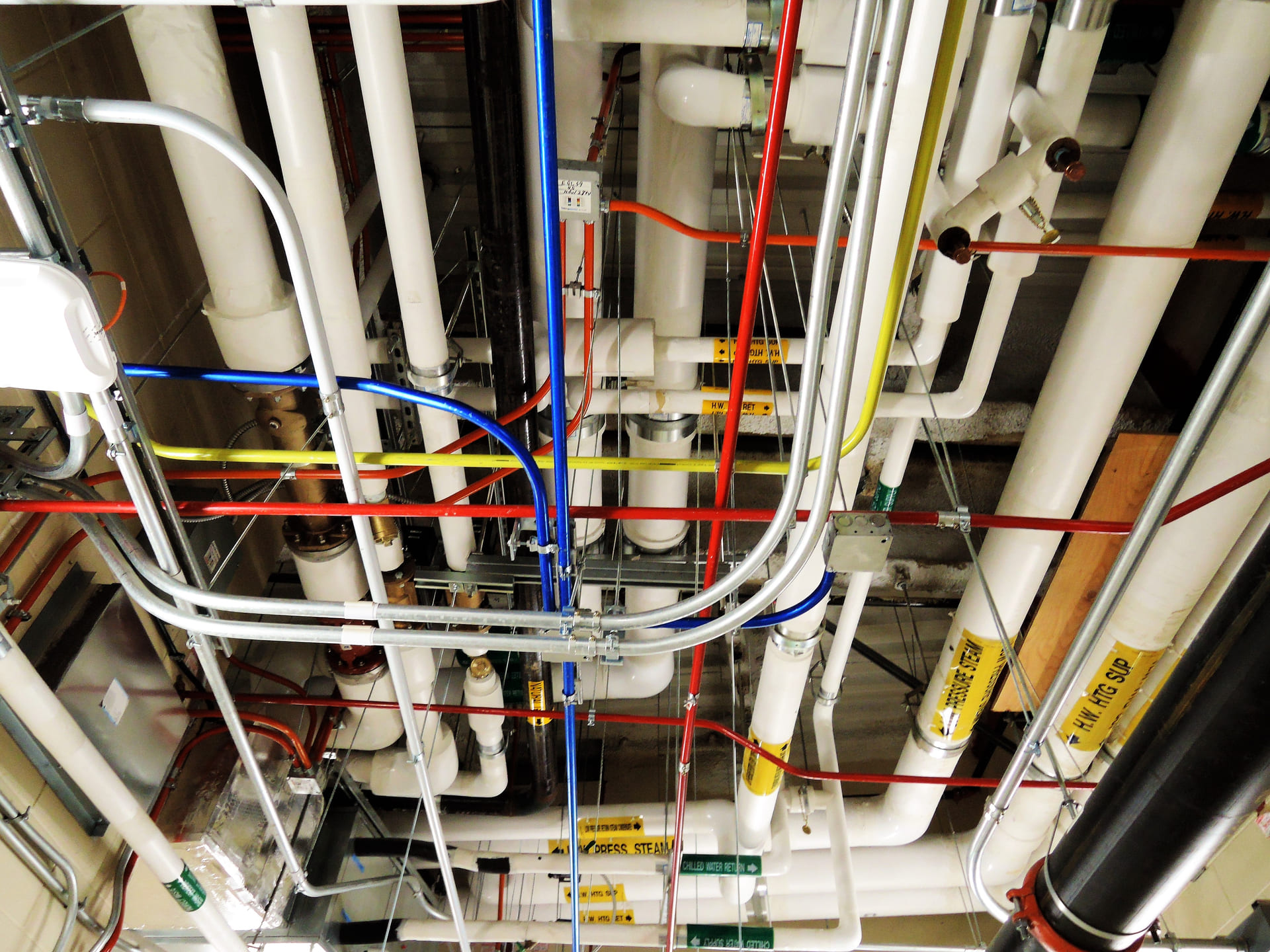 complex-overhead-pipes-system-in-industrial-or-com-2026-03-26-11-40-27-utc (1) (1)